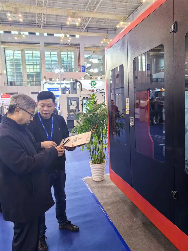 1701417927278830.jpg 9ce7c418eba3cdc8b7968550a367412.jpg